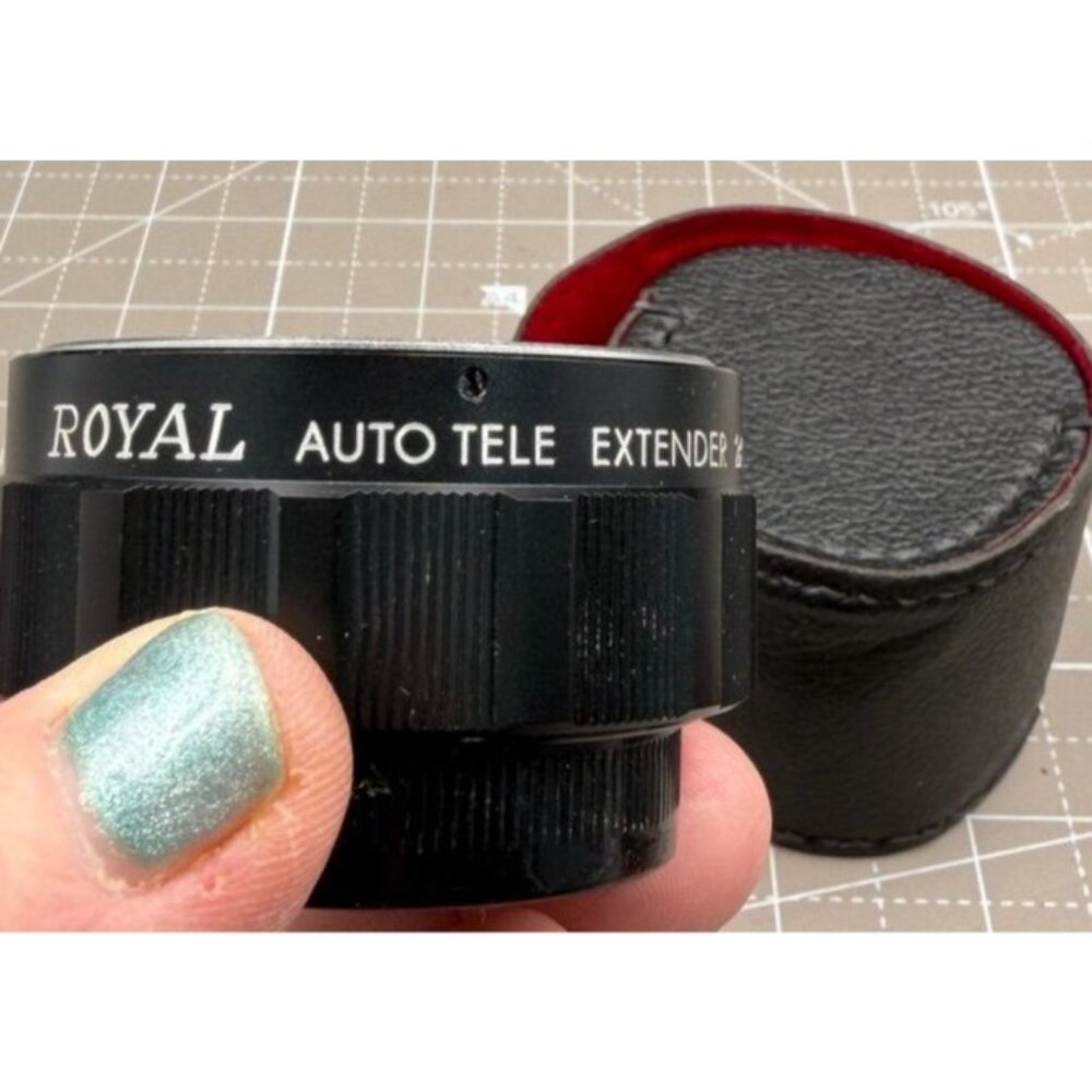 Camera Tele Extender Royal Auto 2X Model P Lens  Leather Case